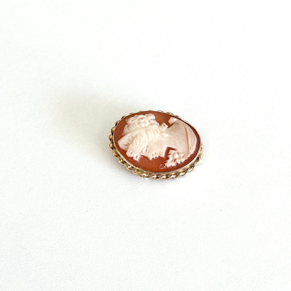 Vintage 14K Solid Yellow Gold Carved Shell Left Facing Cameo Brooch Pin Pendant - Picture 13 of 13